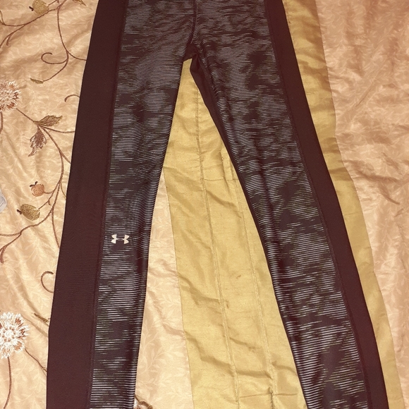 Under Armour Women's Black HeatGear Compression Printed Leggings Yoga Pants - Picture 2 of 5